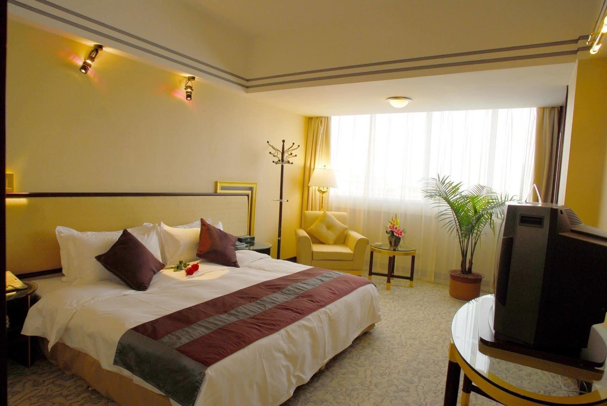 Kunming Zhongyu Hotel Exterior foto